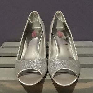 SOLD.               Dressy Heels